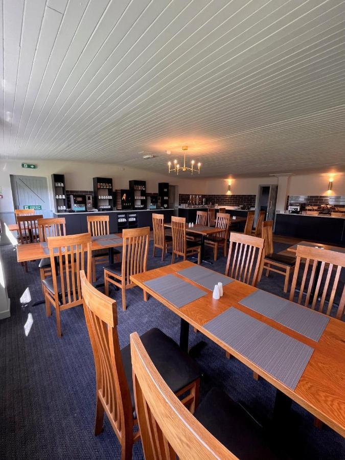 Beaufort Park Hotel Mold Extérieur photo