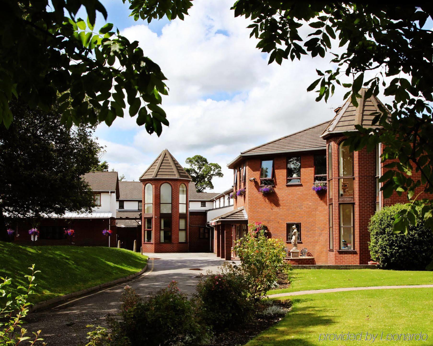 Beaufort Park Hotel Mold Extérieur photo