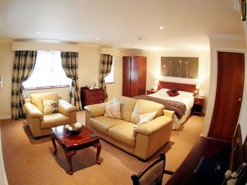 Beaufort Park Hotel Mold Extérieur photo